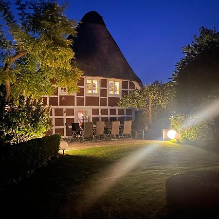Altes Landhaus Oste, Klavier Appartement, 2 Zimmer Mit Kamin Hemmoor Buitenkant foto