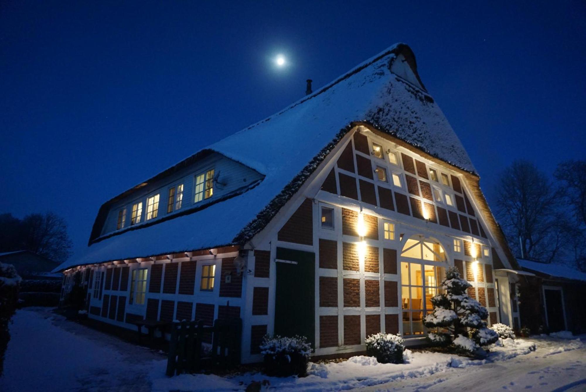 Altes Landhaus Oste, Klavier Appartement, 2 Zimmer Mit Kamin Hemmoor Buitenkant foto