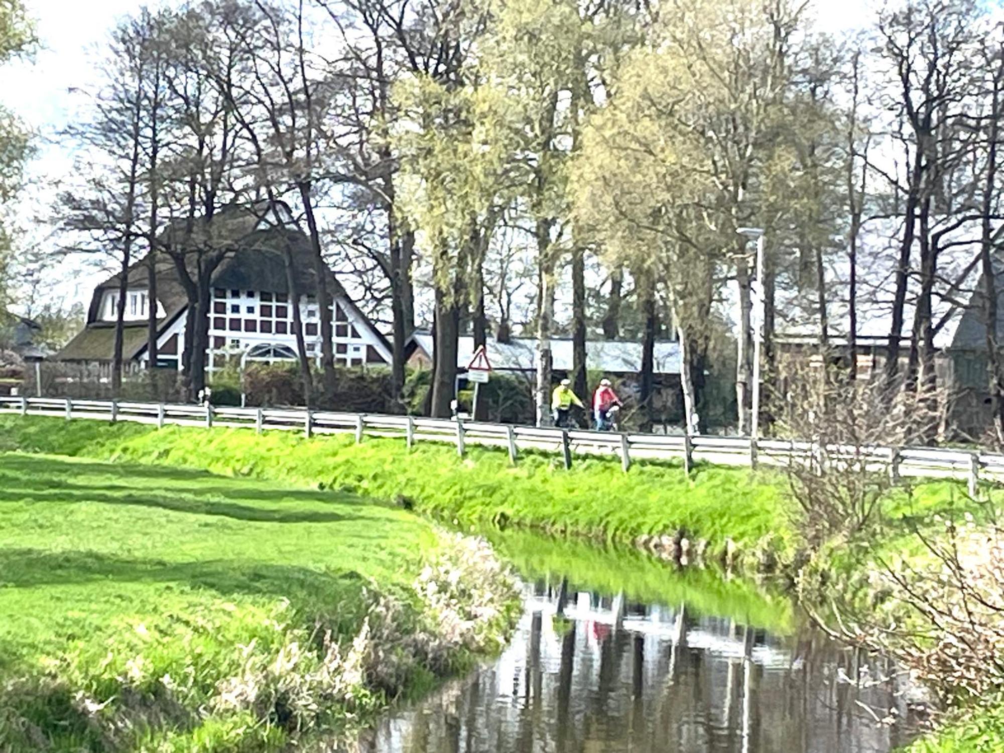 Altes Landhaus Oste, Klavier Appartement, 2 Zimmer Mit Kamin Hemmoor Buitenkant foto