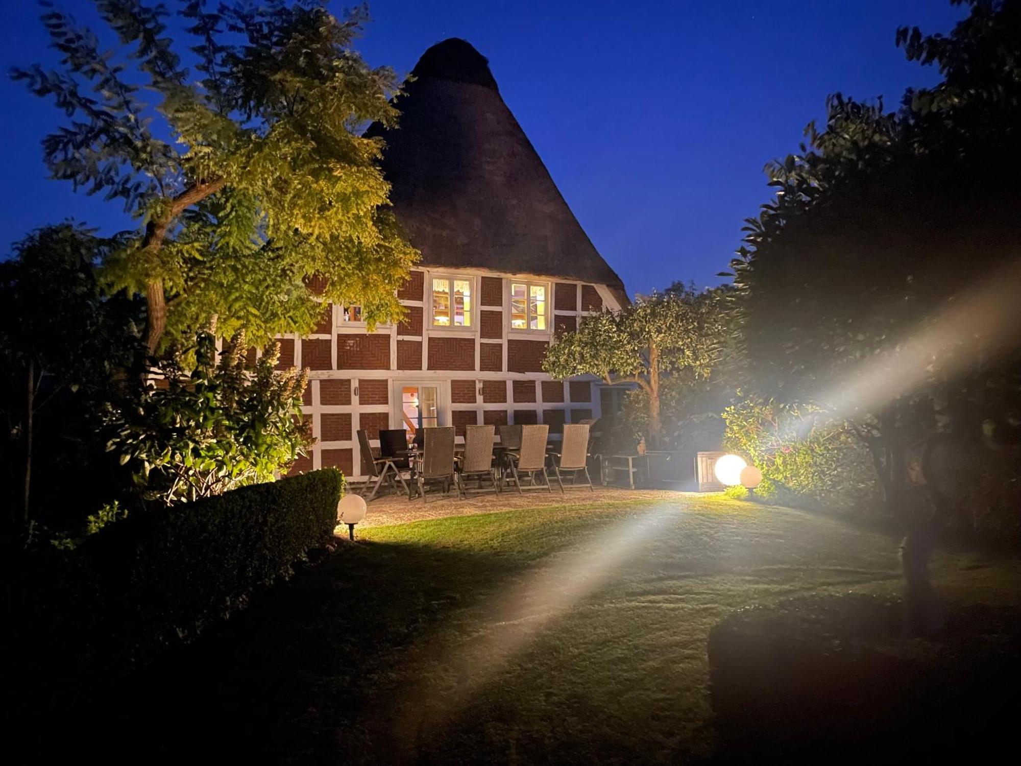 Altes Landhaus Oste, Klavier Appartement, 2 Zimmer Mit Kamin Hemmoor Buitenkant foto